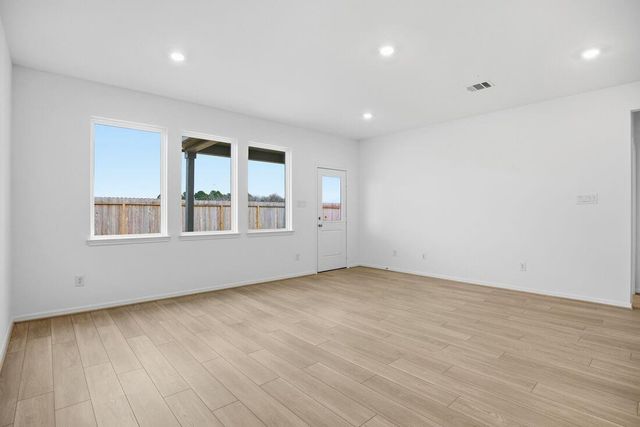 18110 Lone Hill Drive, Hockley, TX 77447