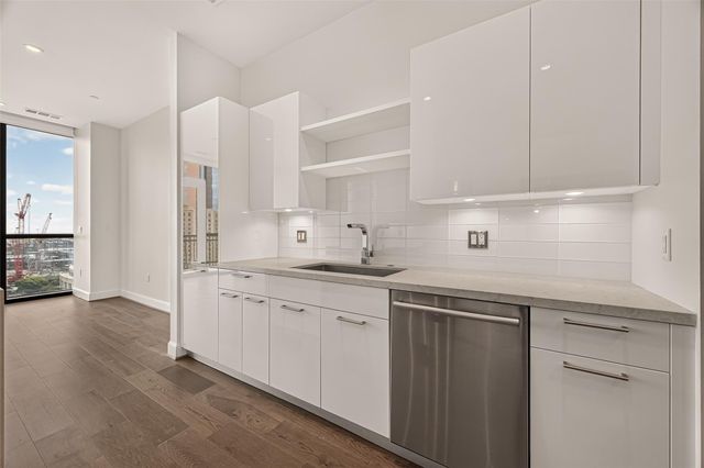 1211 Caroline Street 1403, Houston, TX 77002