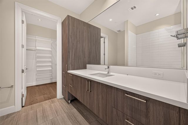1211 Caroline Street 1403, Houston, TX 77002