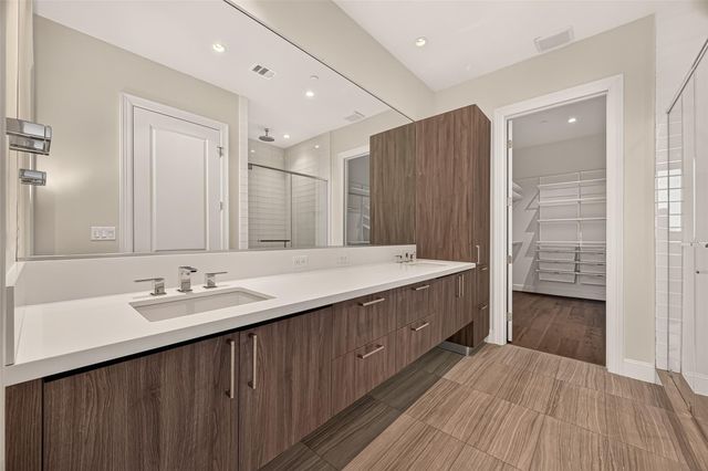 1211 Caroline Street 1403, Houston, TX 77002