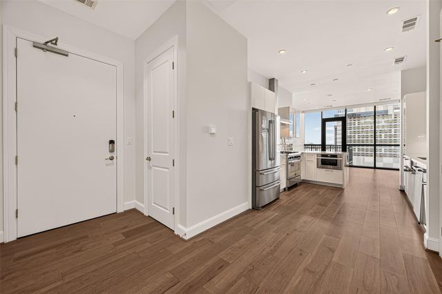 1211 Caroline Street 1403, Houston, TX 77002