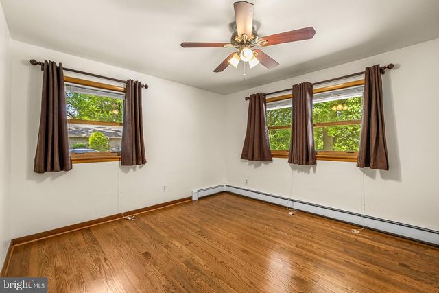 100 FREEDOM AVE, New Freedom, PA 17349