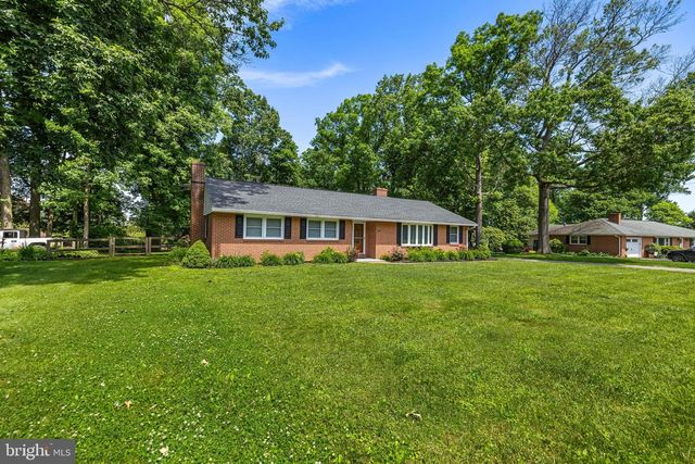 100 FREEDOM AVE, New Freedom, PA 17349
