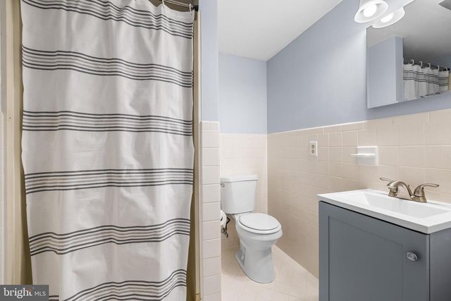 100 FREEDOM AVE, New Freedom, PA 17349