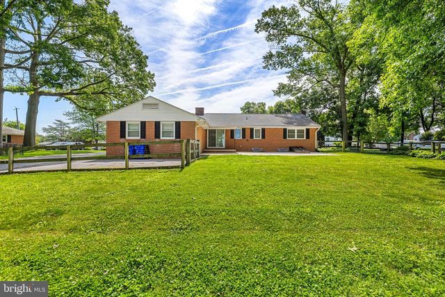 100 FREEDOM AVE, New Freedom, PA 17349