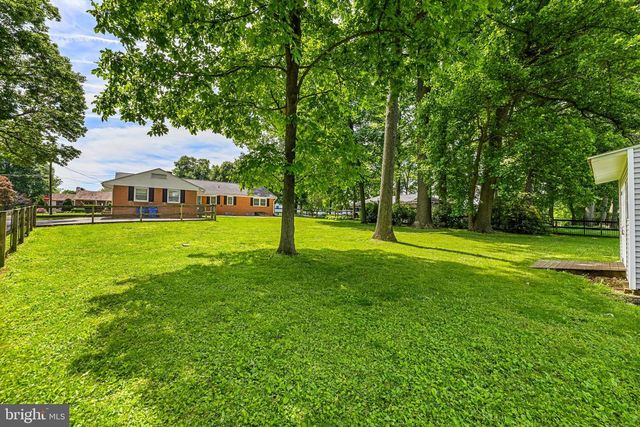 100 FREEDOM AVE, New Freedom, PA 17349
