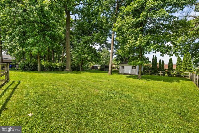 100 FREEDOM AVE, New Freedom, PA 17349