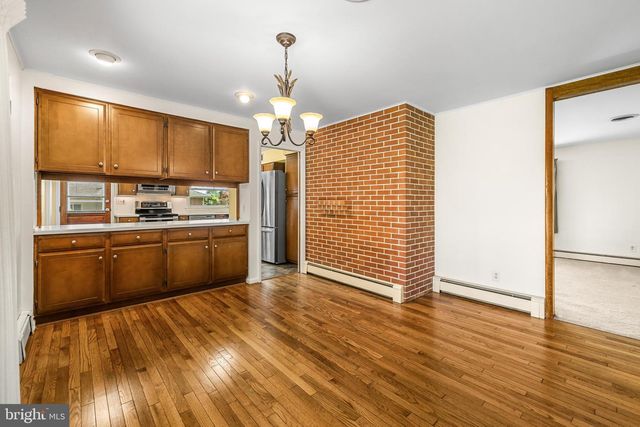 100 FREEDOM AVE, New Freedom, PA 17349