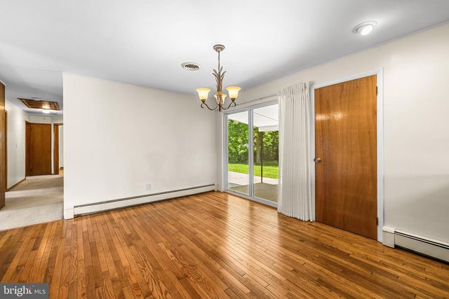 100 FREEDOM AVE, New Freedom, PA 17349