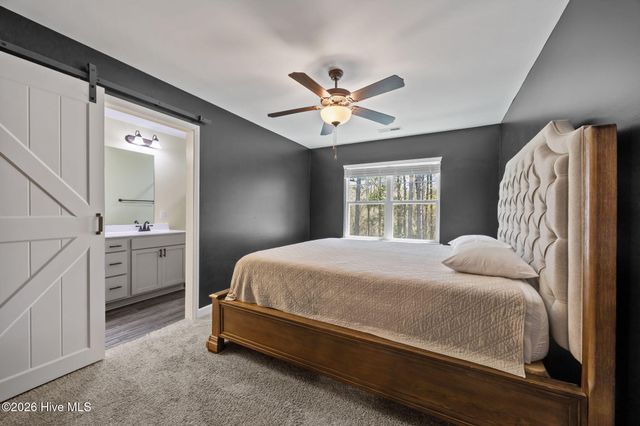 42 Catalina Circle, Swansboro, NC 28584