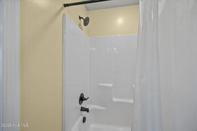 42 Catalina Circle, Swansboro, NC 28584