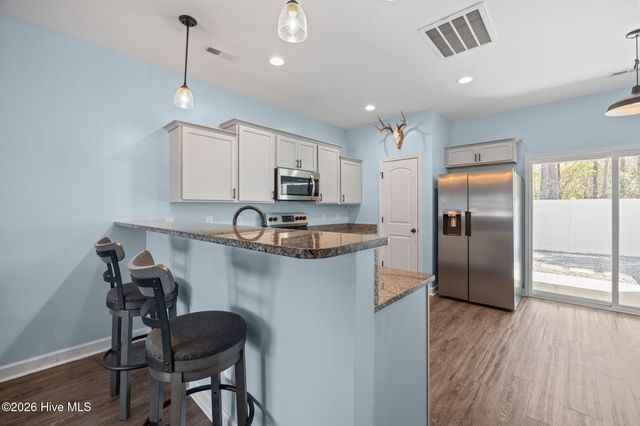 42 Catalina Circle, Swansboro, NC 28584