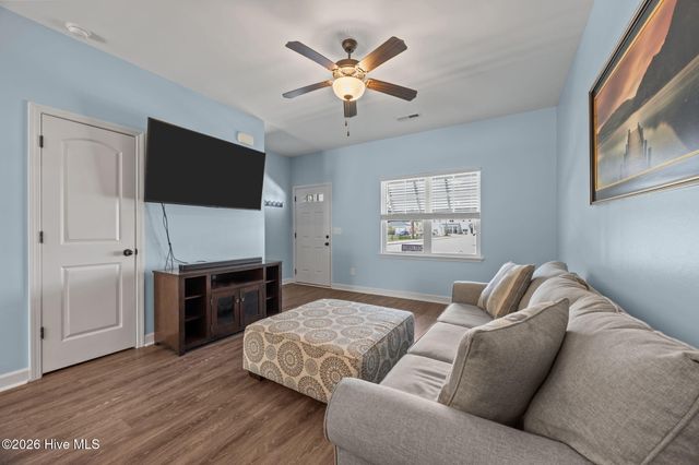 42 Catalina Circle, Swansboro, NC 28584