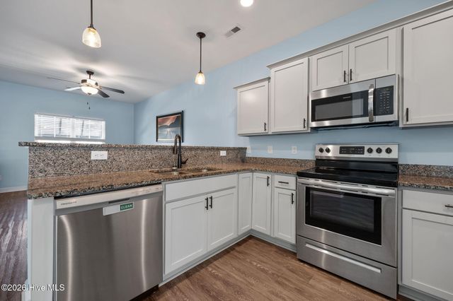 42 Catalina Circle, Swansboro, NC 28584