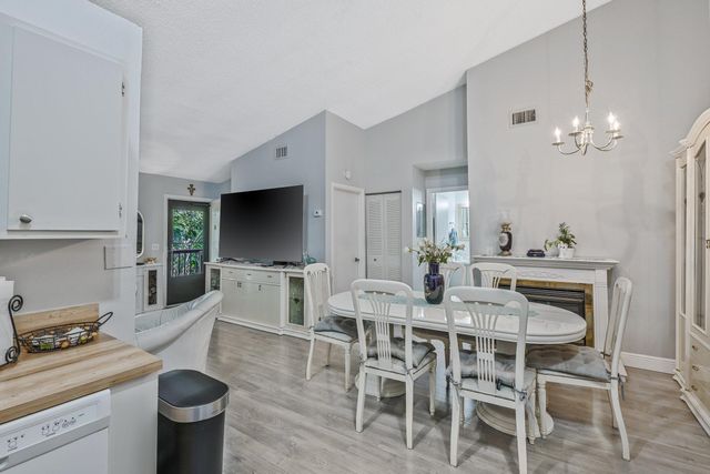 6544 Chasewood Drive H, Jupiter, FL 33458