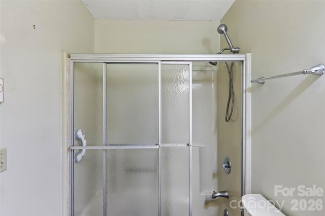 64 Blue Jay Loop, Maggie Valley, NC 28751