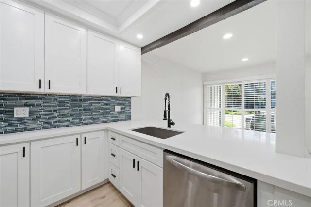 16852 Pacific Coast Highway 104, Huntington Beach, CA 92649