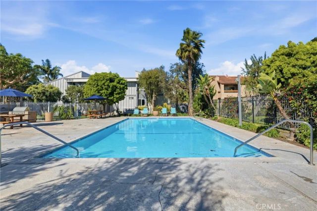 16852 Pacific Coast Highway 104, Huntington Beach, CA 92649