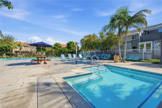 16852 Pacific Coast Highway 104, Huntington Beach, CA 92649