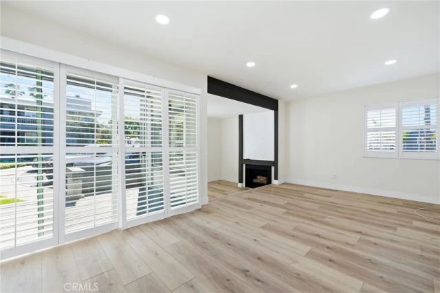 16852 Pacific Coast Highway 104, Huntington Beach, CA 92649