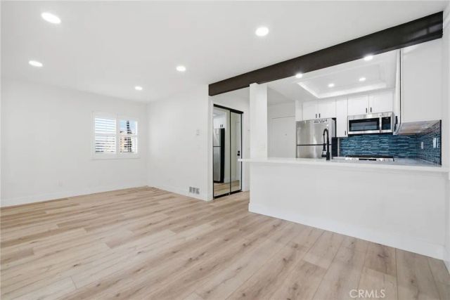 16852 Pacific Coast Highway 104, Huntington Beach, CA 92649