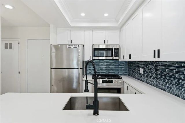 16852 Pacific Coast Highway 104, Huntington Beach, CA 92649