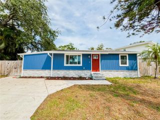 5307 47TH STREET COURT E, Bradenton, FL 34203