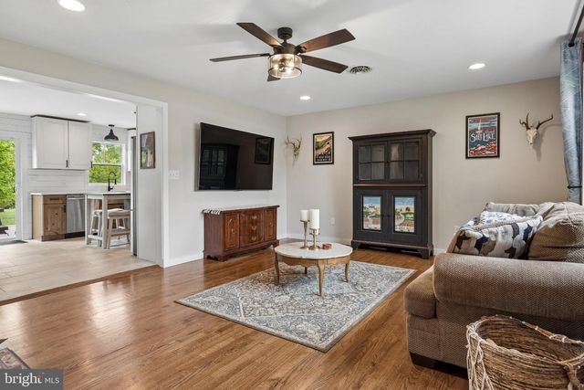 9816 FAIRLEE RD, Chestertown, MD 21620