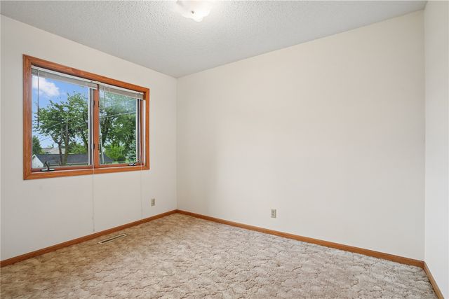 2509 Wilson Avenue SW, Cedar Rapids, IA 52404