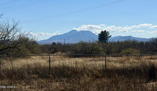 10426 S CORGI RANCH Road, Hereford, AZ 85615
