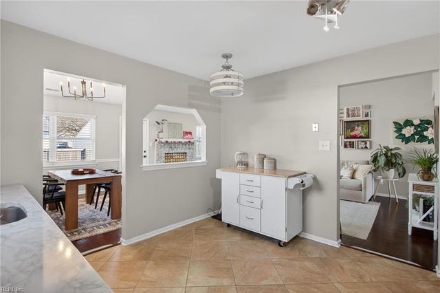 2000 Mozart CIR, Virginia Beach, VA 23454