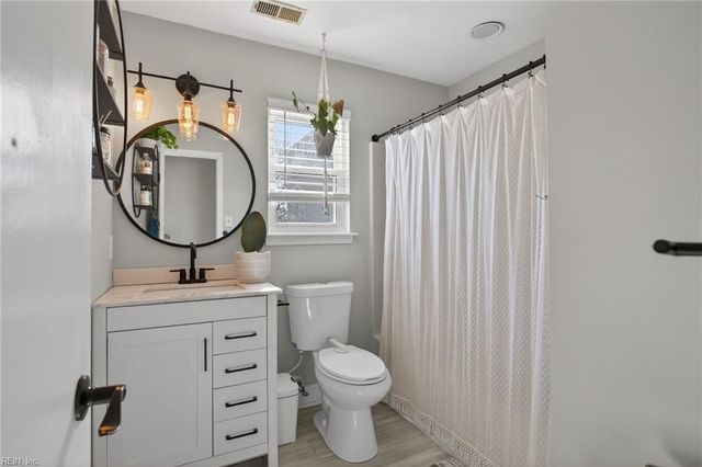 2000 Mozart CIR, Virginia Beach, VA 23454