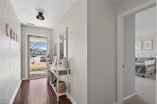 2000 Mozart CIR, Virginia Beach, VA 23454