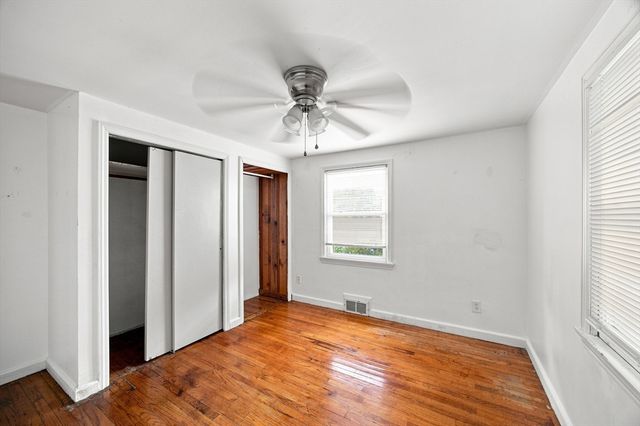 132 Miller St, Springfield, MA 01104