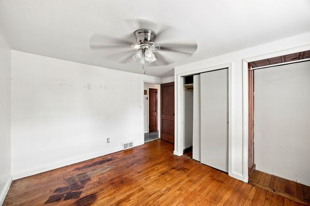 132 Miller St, Springfield, MA 01104
