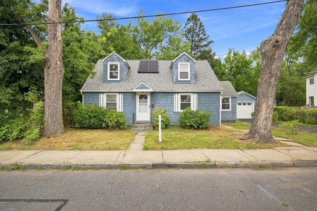 132 Miller St, Springfield, MA 01104
