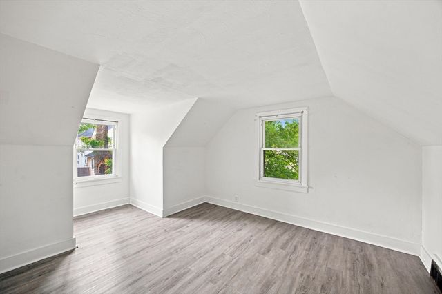 132 Miller St, Springfield, MA 01104