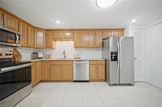 4559 Good Adams LN, Virginia Beach, VA 23455
