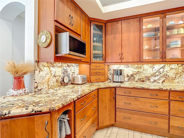 2087 BREEZY WAY, Spring Hill, FL 34608