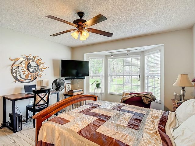 2087 BREEZY WAY, Spring Hill, FL 34608