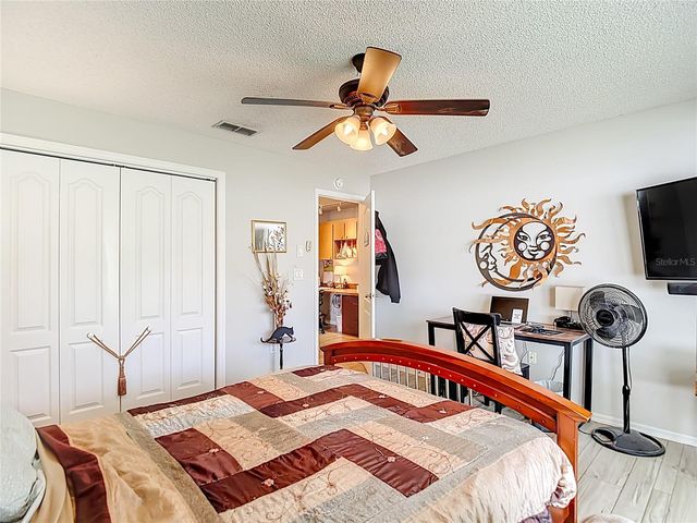 2087 BREEZY WAY, Spring Hill, FL 34608