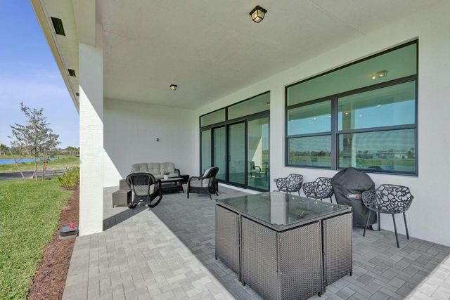 5183 Rivo Alto Circle, Westlake, FL 33470