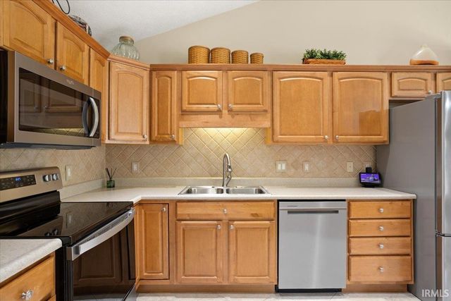 6027 Flintlock Drive, West Lafayette, IN 47906