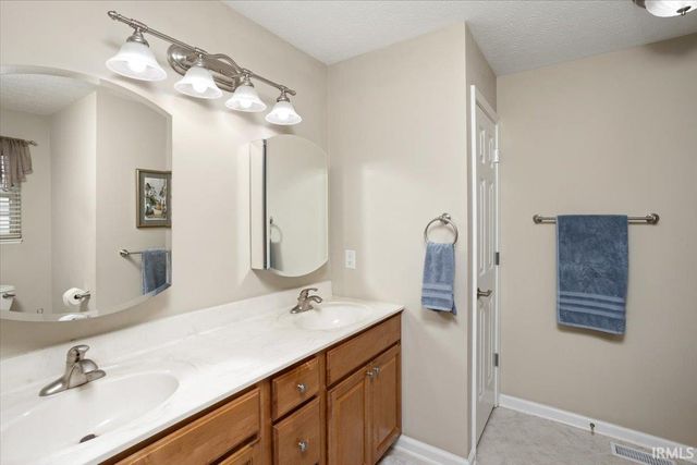 6027 Flintlock Drive, West Lafayette, IN 47906