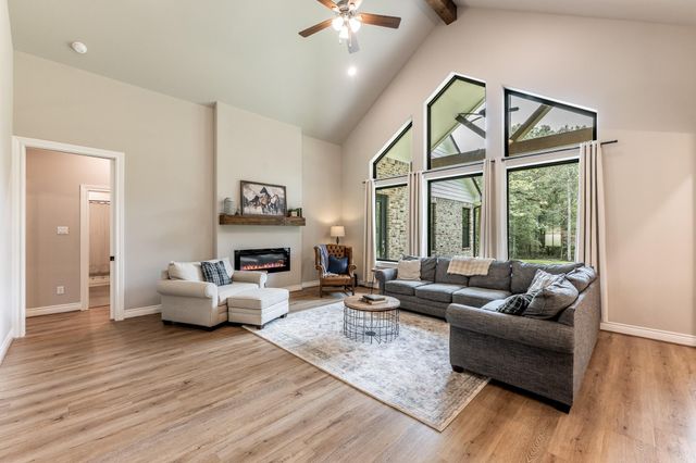 111 Eagle Run, New Waverly, TX 77358