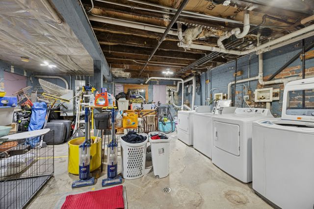 4003 W Adams Street, Chicago, IL 60624