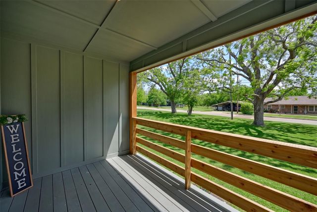 700 Rice ST, Rockdale, TX 76567