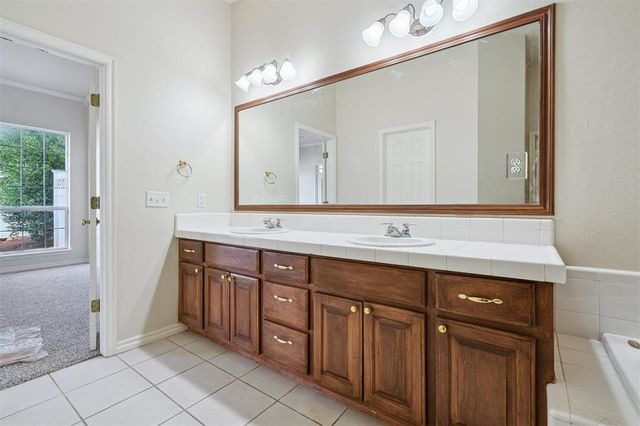 25 Red Admiral Way, Edmond, OK 73013