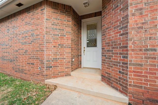 25 Red Admiral Way, Edmond, OK 73013