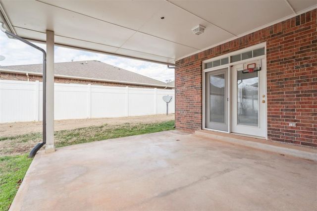 25 Red Admiral Way, Edmond, OK 73013